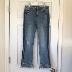 Super cute jeans with adorable fringes on the bottom!